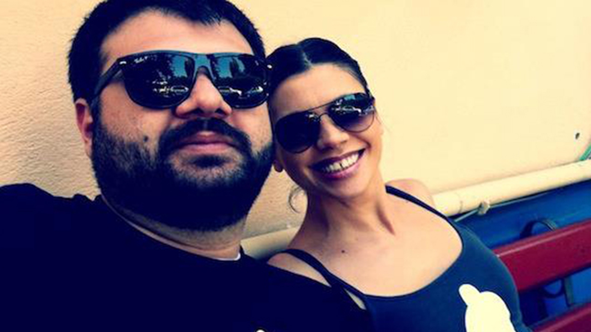 Asa nu l-ai mai vazut pe Grassu XXL niciodata! Tandru si atent, a sorbit-o din priviri pe Laura Andresan! Si hip-hop-erii iubesc
