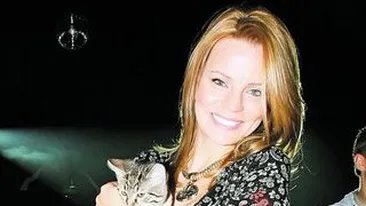 Mariana Rosca, despre fetele din jacuzzi-ul lui Irinel Columbeanu: De ce le spune si lor 'blondele lui Iri', ca ma confunda lumea cu ele!?