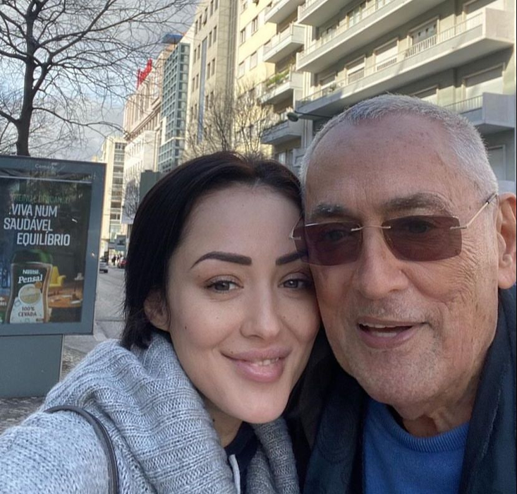Nidia Moculescu și tatăl ei. (sursă - social media)