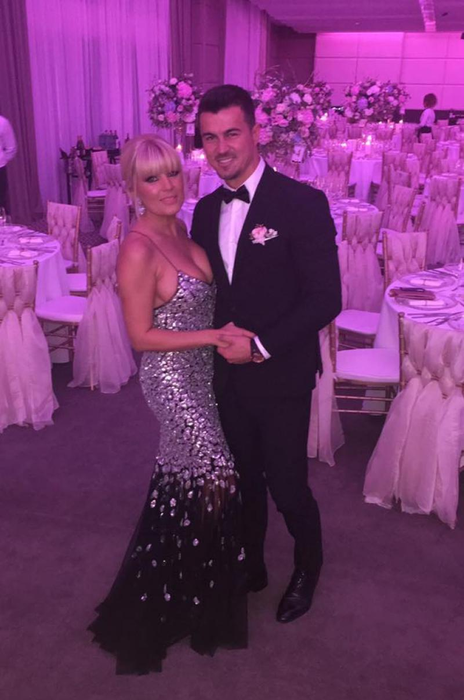 Elena Udrea se mărită cu Adrian Alexandrov! Anunțul a fost făcut chiar de viitoarea mămică: “Mă căsătoresc cu tatăl copilului“