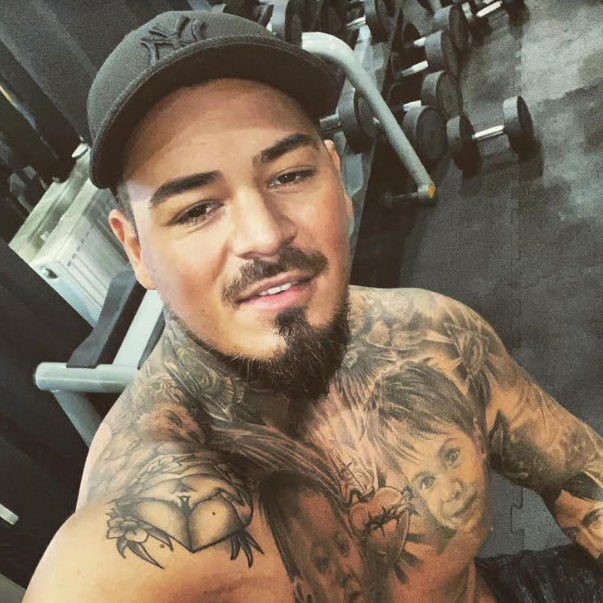 El este cel mai sexy saxofonist din România! A ținut dietă iar transformarea e uluitoare