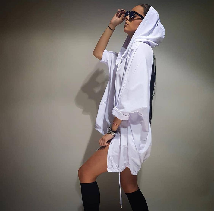 După ce a devenit cea mai sexy reporteriță sportivă, vrea să facă o carieră și în modeling