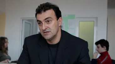 Uite ce avere are primarul Apostu: 2 case, un apartament, o cabana si un Audi A4