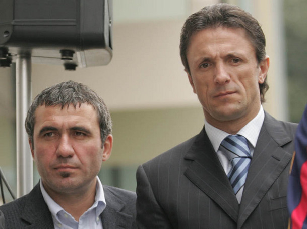 Gică Hagi împlineşte astăzi 52 de ani. Gică Popescu a povestit cum a ajuns să fie cumnatul „Regelui”