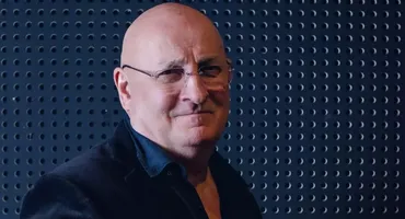 Bebe Cotimanis are talent și la grădinărit. Modul în care a plantat roșiile a surprins pe toată lumea