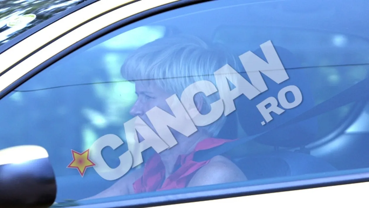 N-a rezistat prea mult departe de tara!  S-a intors Monica Tatoiu!