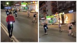 Inconștiență și teribilism. Adolescenți din Târgoviște, cursă nebună cu trotinetele pe bulevard