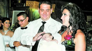 Adriana Popescu, suparata pe Adi Caval, care o acuzase ca ii destrama familia: Nasul mi-a zis ca ma iubeste de trei ani!