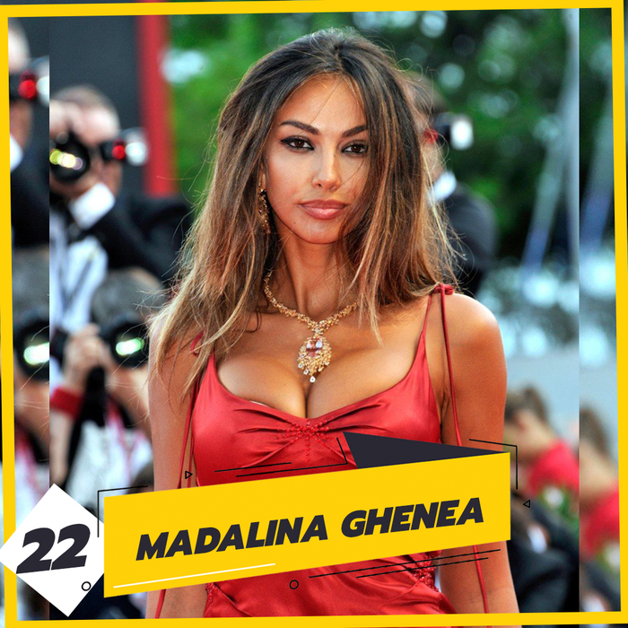 TOP 50 – Vedete din showbiz-ul românesc cu cele mai mari silicoane. Despre unele dintre ele, nici nu știa că au implanturi. Pe ce locuri sunt Andreea Marin, Bianca Drăgușanu, Antonia și Andreea Mantea