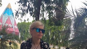 LOREDANA GROZA, fără pic de machiaj la 45 de ani! Vouă vi se pare că îşi arată vârsta?