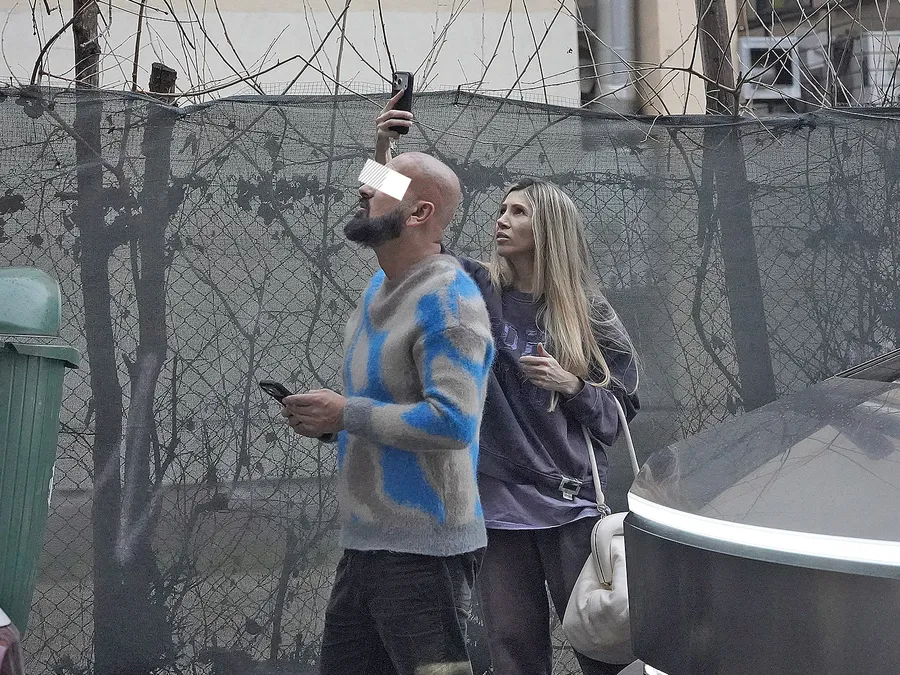 Silvia Popescu a ieșit însoțită la plimbare cu cybertruckul