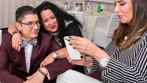 FOTO / Mara Bănică şi-a prezentat părinţii în direct, la TV! Era rebelă, iar tatăl ei a pedepsit-o: "A sărit pe geam, după ce..."