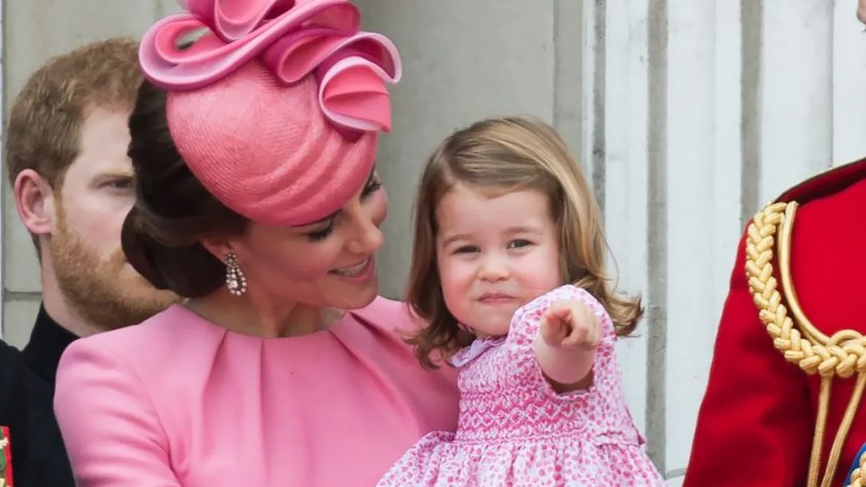 Sărbătoare mare în Anglia! Prințesa Charlotte a împlinit 3 ani