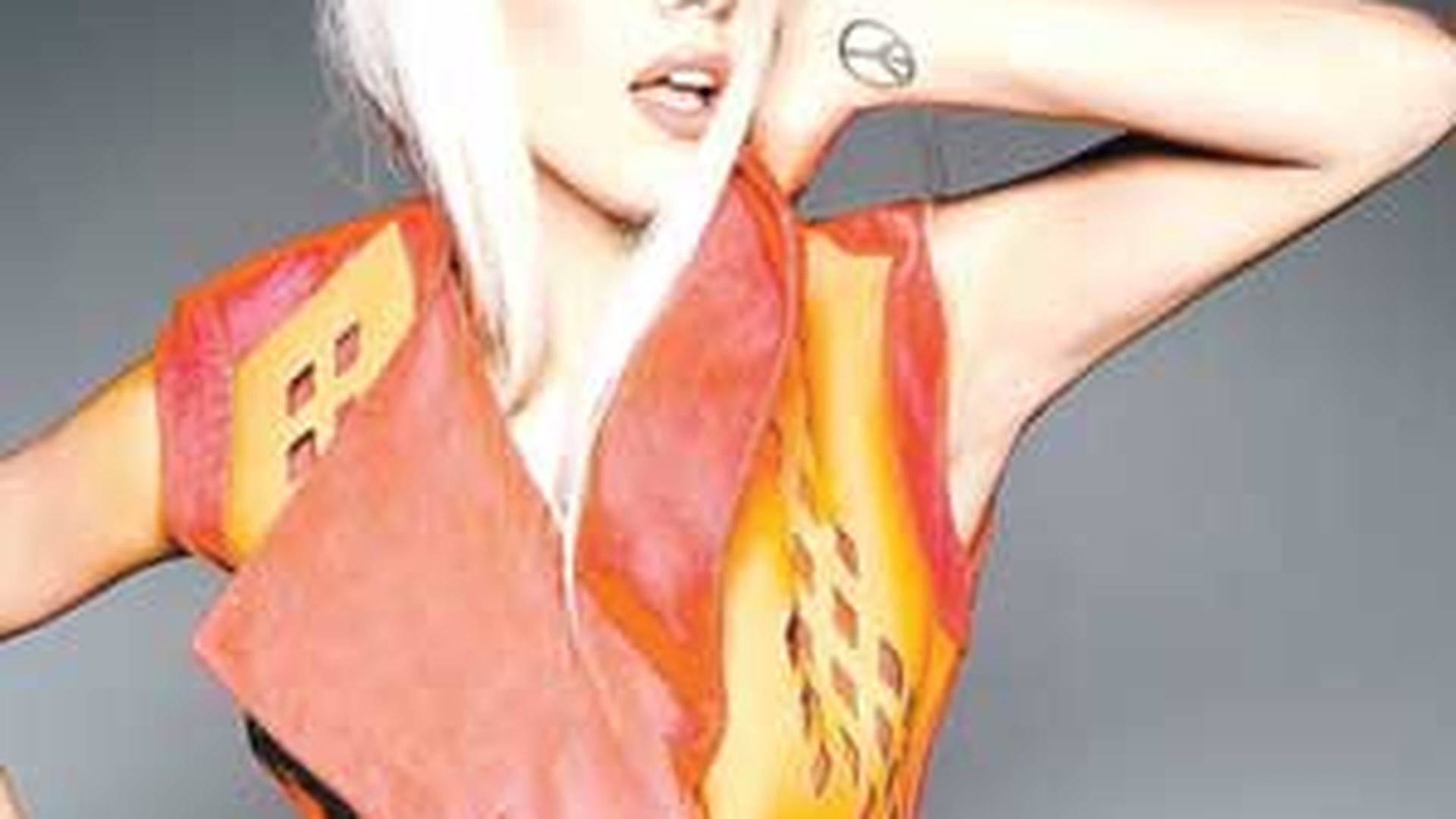 Fitele lui Lady GaGa! Uite ce pretentii are la fiecare concert: oxigen si miere in culise!