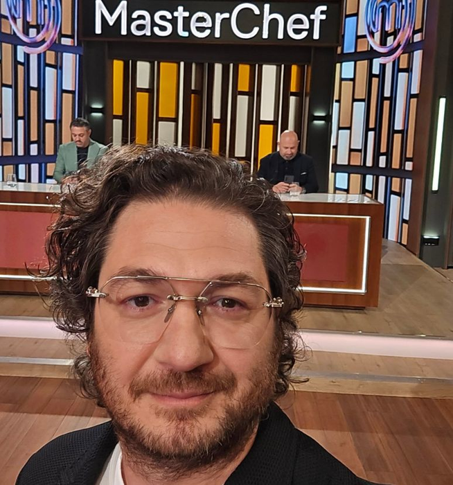 Chef Florin Dumitrescu, dezvăluiri despre soție la 12 ani de la cununie! Cine e “vinovat” pentru întâlnirea lor? Interviul care i-a schimbat viața: ”Erau prieteni buni, colaborau și, la restaurant…”