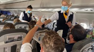 Panică la bordul unui avion cu 200 de persoane: ”O femeie a fost aruncată la pământ”