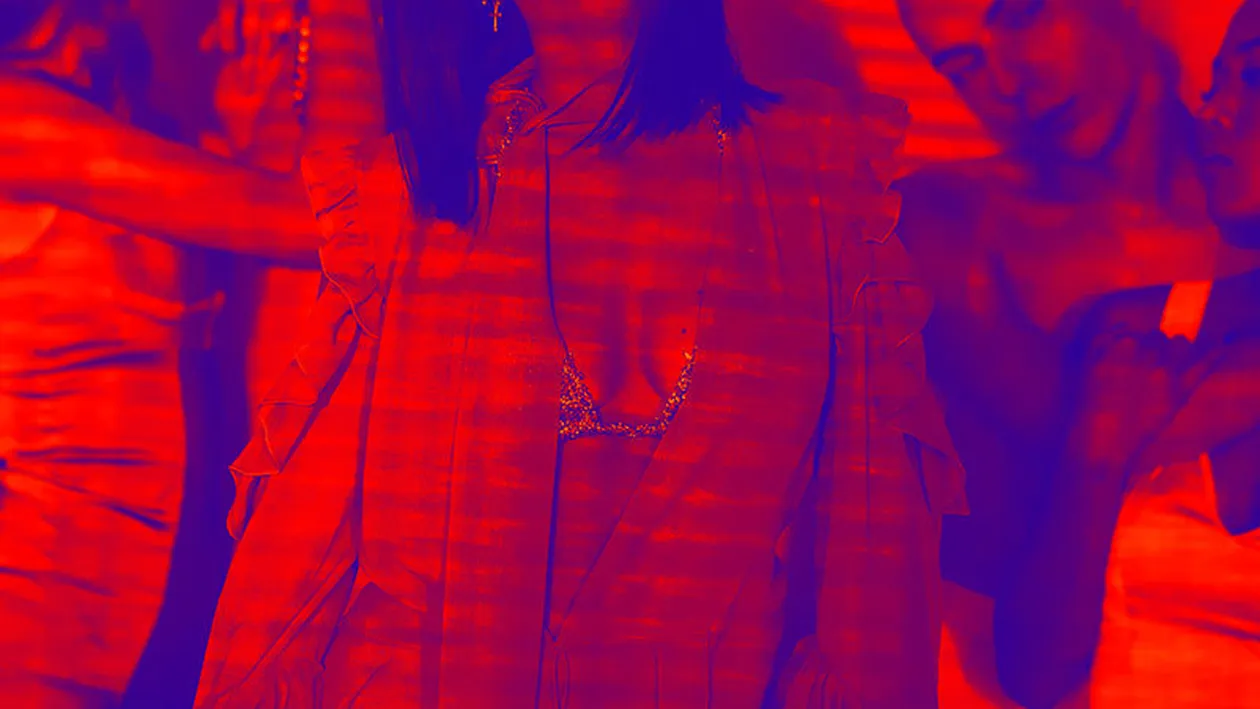 INNA a lansat single-ul “Nirvana” cu videoclip oficial. Pe 11 decembrie apare albumul “Nirvana”