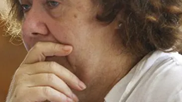 Şocant! O bunicuţă este condamnată la moarte în Indonezia, după ce poliţia i-a găsit în valiză cocaină de 1.6 milioane de dolari