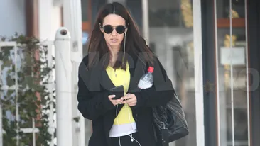 Andreea Raicu ”joacă” dur ca să-şi ţină iubitul aproape! Vedeta TV o face mai des ca niciodată