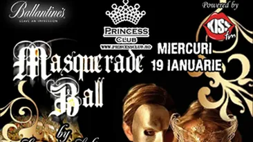 Daniela Crudu vine sa le vada pe Violeta Babliuc, Laurette si Alexandra Enachescu cum se plimba cu gondola pe podiumul din Princess!