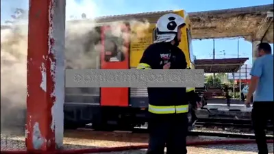 Un tren de călători a luat foc în Gara de Nord din Timișoara. Pompierii au intervenit de urgență