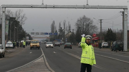 Drumul naţional 1 este blocat între Ploieşti şi Braşov în urma unui accident rutier