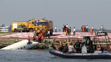 Avion prabusit in mare la Rio