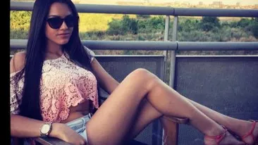 Ce si-a facut Carmen Minune ca sa atraga atentia fanilor. A umblat la par si a luat o camasa...