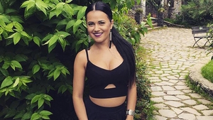 DEEA de la INSULA IUBIRII, schimbare de look cu ocazia Crăciunului! S-a fotografiat alături de mama ei, iar fanii au înroşit butonul de like!
