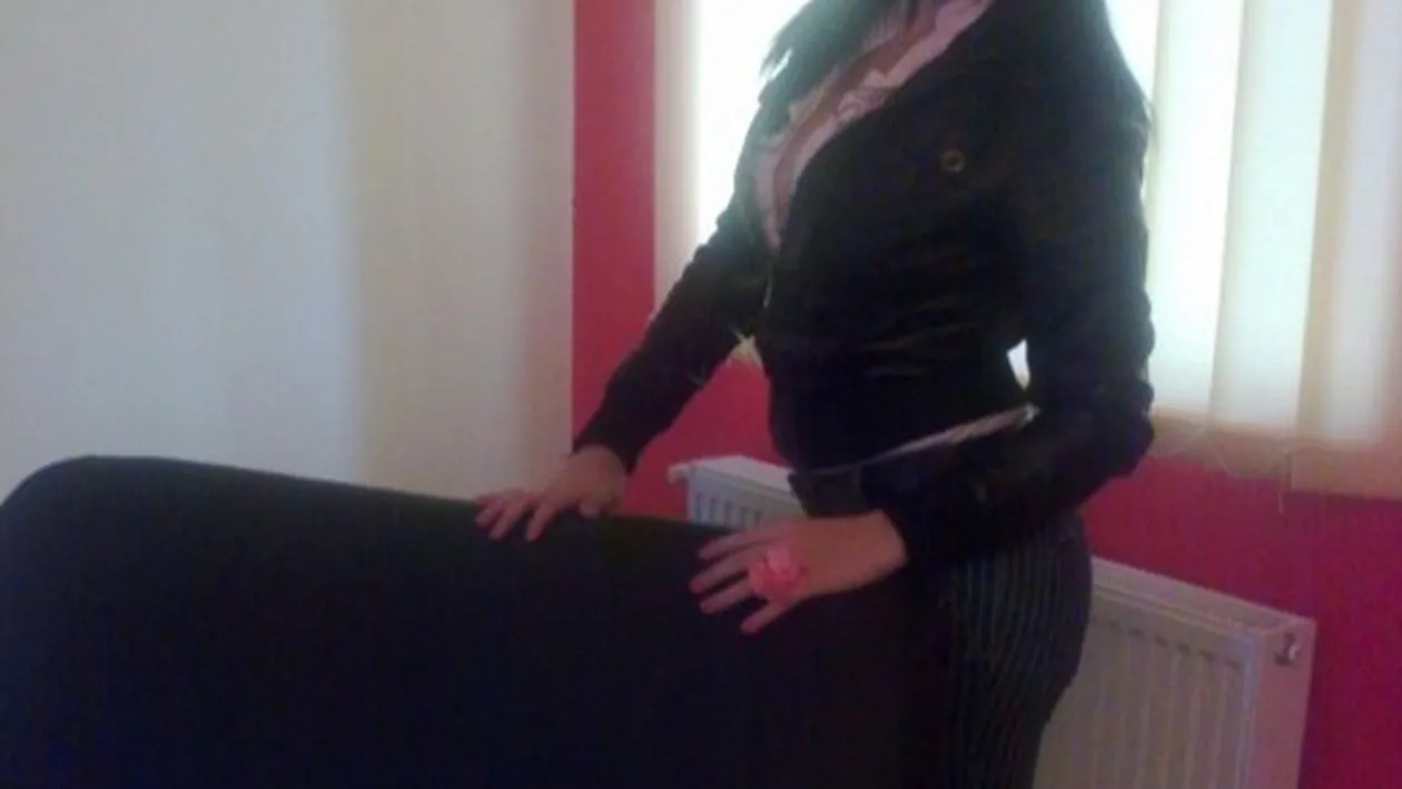 Ti-o inchipui pe Dana, amanta lui Nicolae Guta, mai grasuta si cu parul lung? Vezi cum arata inainte de a se iubi cu manelistul