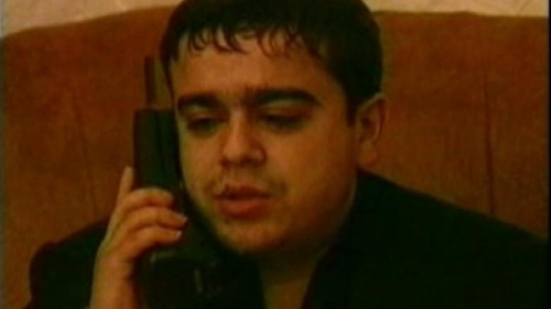Minune, chinuit de fantoma unui barbat de sub lespedea mormantului! De frica mortului si-a vandut apartamentul si dus a fost!