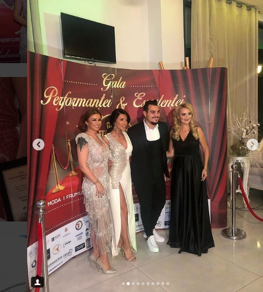 Anamaria Prodan a purtat o rochie extrem de elegantă, dar transparentă! Gafa făcută de soția lui Reghe când a primit un premiu important în cariera ei