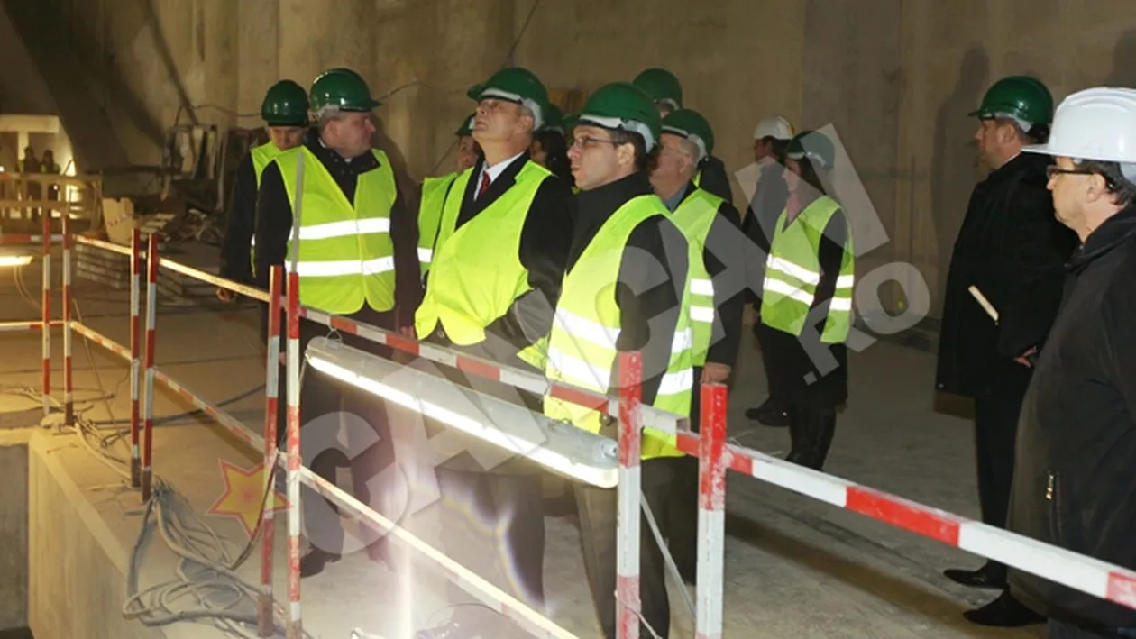 Primarul Oprescu, invitat sa vada lucrarile la metroul pe sub Dunare, din Budapesta