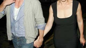 Kate Winslet, din nou singura! S-a despartit de manechinul Louis Dowler!