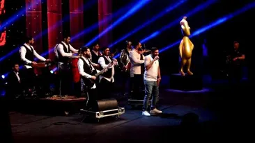 Dan Bursuc, după ce a fost pus la zid că a cântat manele la premiile Gopo: ”Trebuie să fim blonzi și roșii în obraji ca să cântăm la Teatrul Național?”