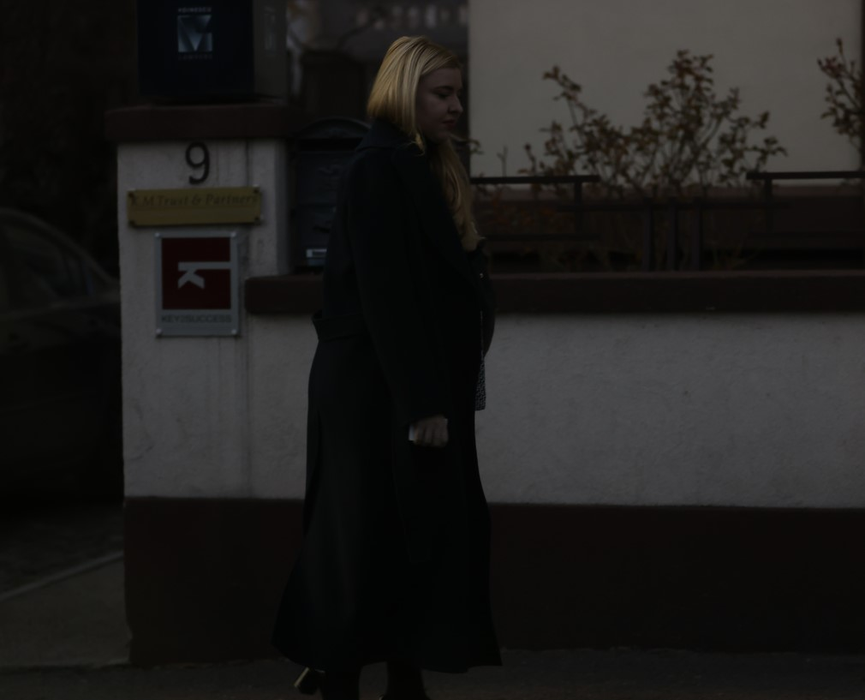 Karina are o relație cu un tânăr avocat (SURSA FOTO: CANCAN.RO)