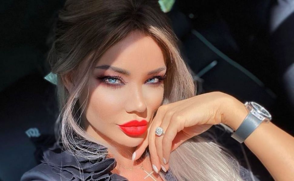 Bianca Drăgușanu, sfaturi pentru un selfie perfect: ”N-ai nevoie de Photoshop”