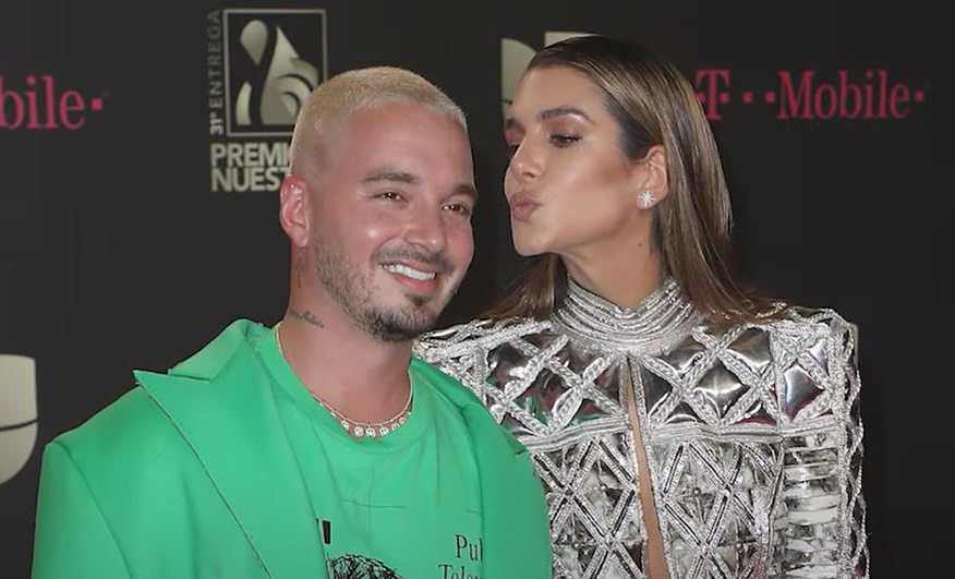 Valentina Ferrer și J Balvin așteaptă primul lor copil: “Se va mări familia”. Blonda, pictorial HOT cu burtica de gravidă la vedere | FOTO & VIDEO