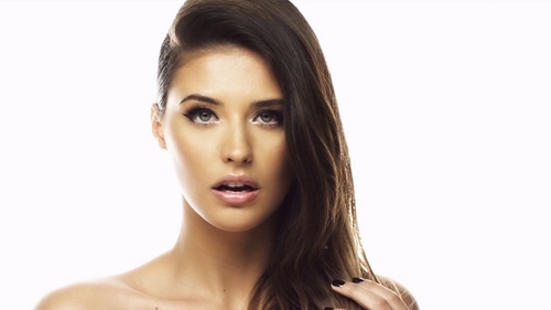 Antonia si-a sedus fanii cu infatisarea ei romantica! "Esti perfecta!" Imaginea asta a strans mii de Like-uri!