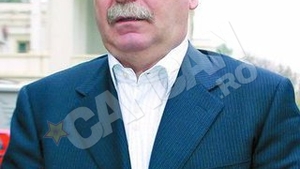 Dinu Gheorghe nu a mai suportat sa lucreze cu George Copos! Si-a strans lucrurile si a plecat!