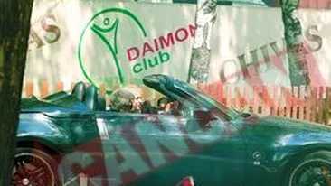 Sa le taie mainile hotilor!