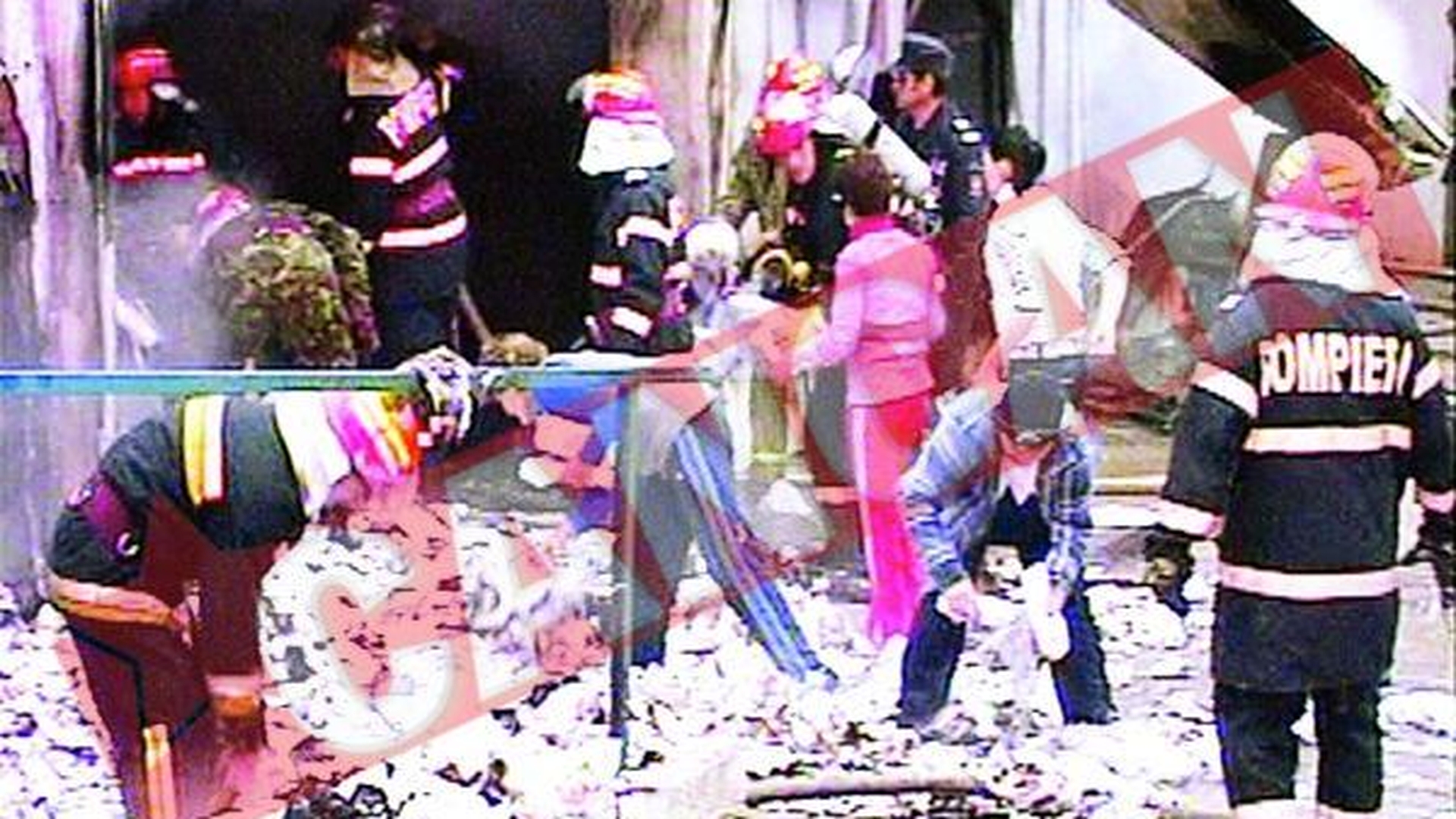 Incendiu de proportii la fabrica de vata