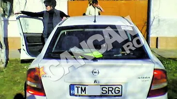 Fabuloasa mostenire din Lugoj a Burlacului Sergiu Barboni! Are un catel, un pisoi si o masina second-hand