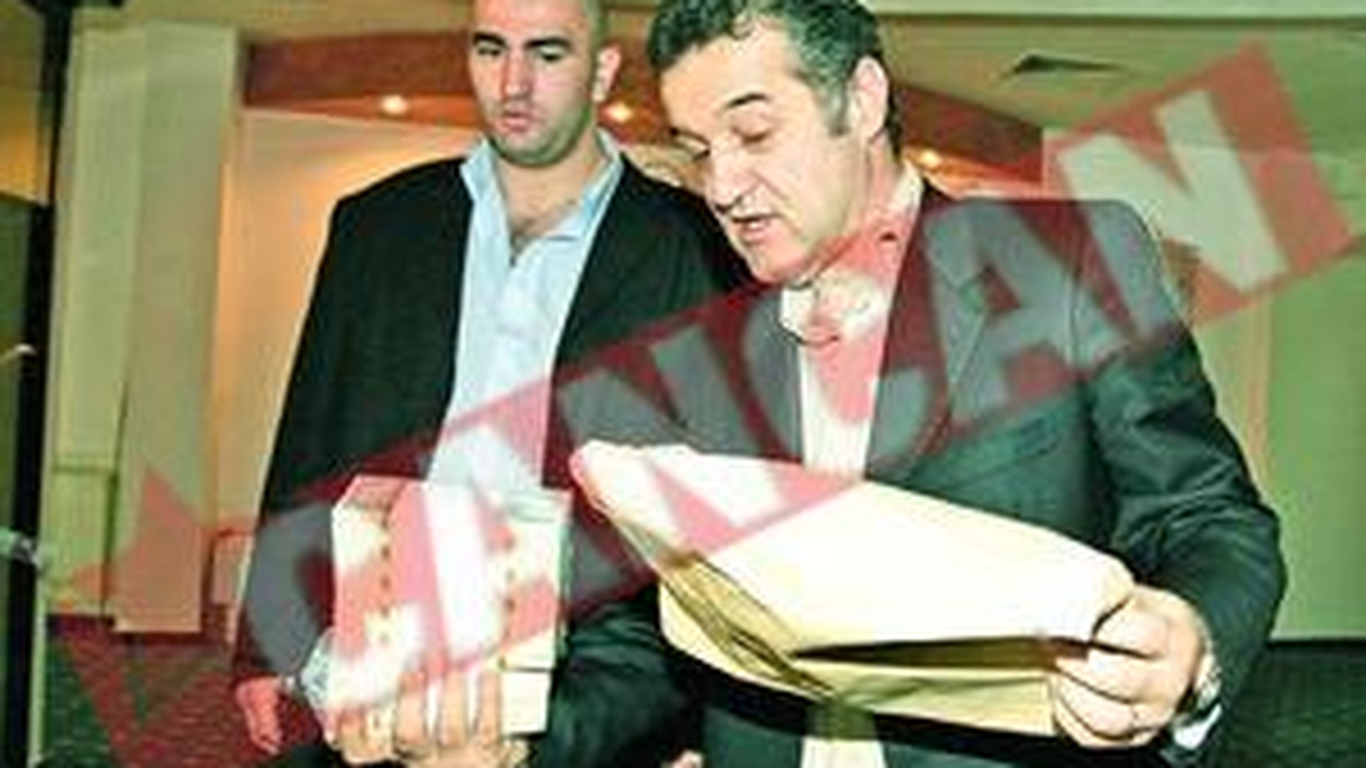 Becali risca cinci ani de puscarie