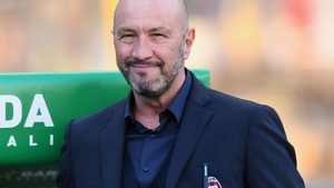 Walter Zenga are o nouă iubită după ce a divorțat de Raluca Rebedea. Noua cucerire a italianului este tot româncă