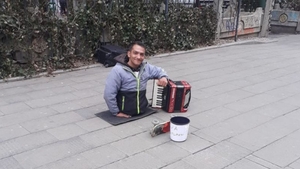 Viorel, vloggerul tăiat de tren, filmări interzise din dormitor. Iubita lui, impresionată până peste cap: "E un pitbull"