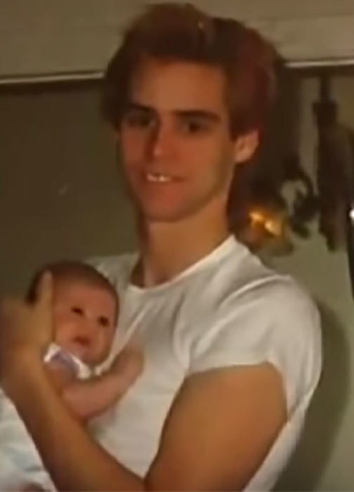 Jim Carrey şi fiica sa, când aceasta era doar un bebeluş