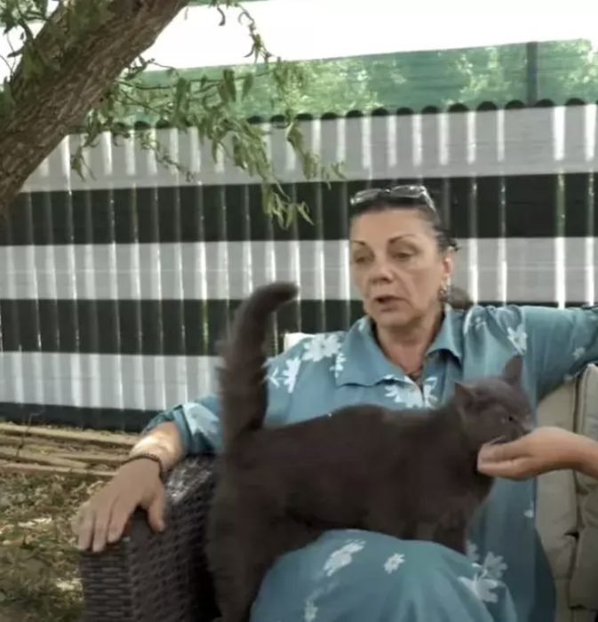 Cum arată casa de la țară a lui Carmen Tănase. Jurata de la Românii au talent s-a mutat în Târgoviște, la sat