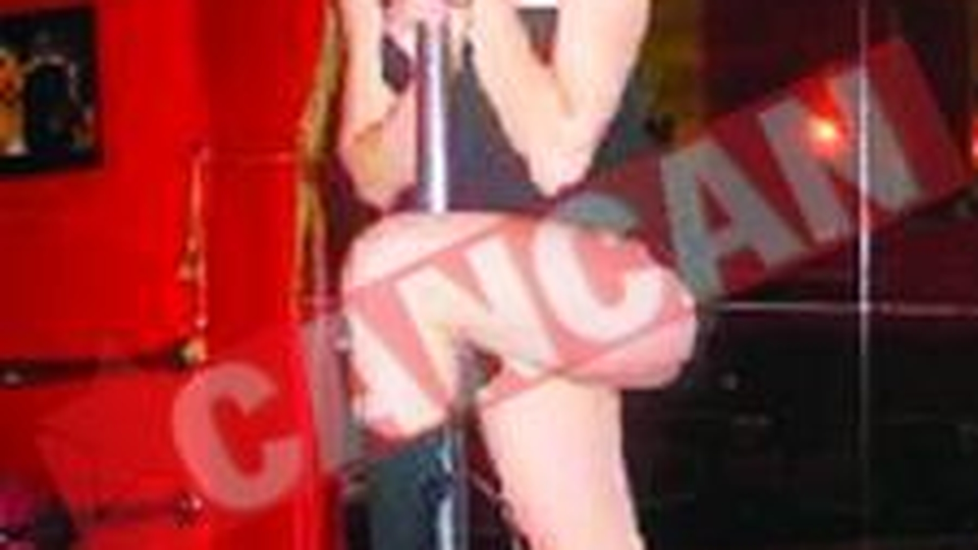 Stripteuza ucraineanca, sechestrata intr-un club de noapte din Focsani