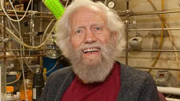 Alexander Shulgin, supranumit naşul pilulei ecstasy, a incetat din viata: A murit inconjurat de membrii familiei